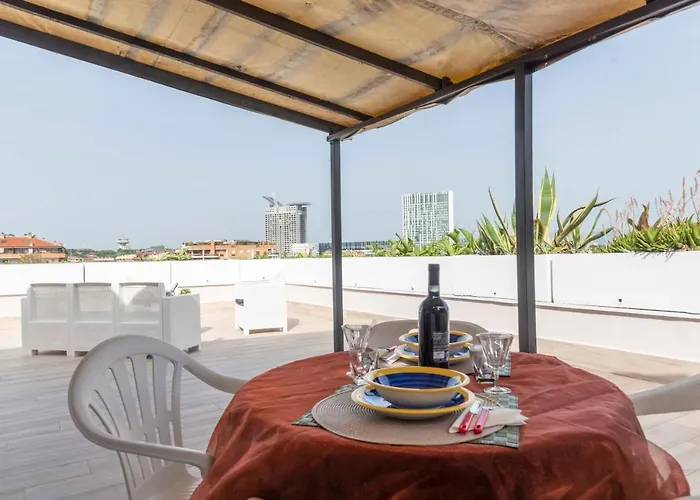 Amazing Penthouse Eur דירה רומא